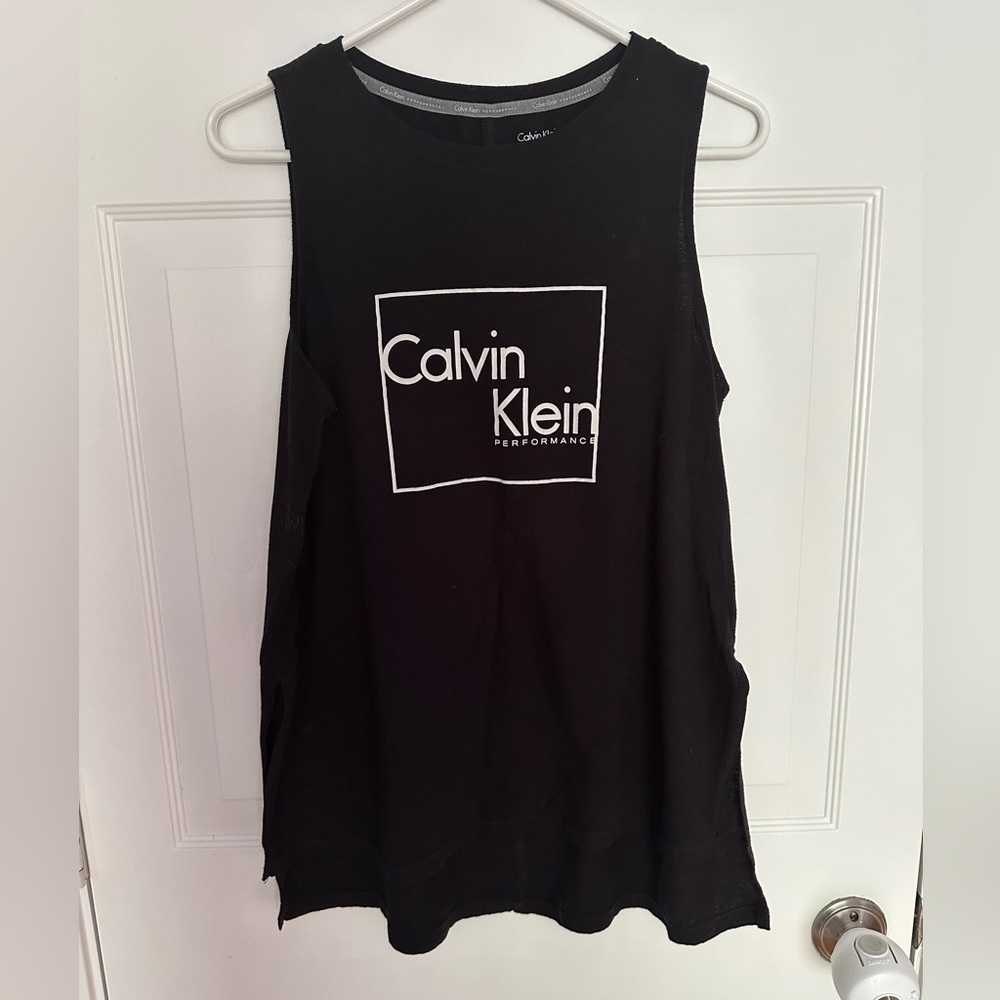 Calvin Klein Performance Workout Top. Size M